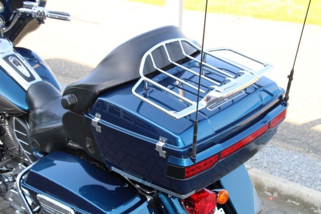 FLHTCUSE CVO  FLHTCUSE CVO