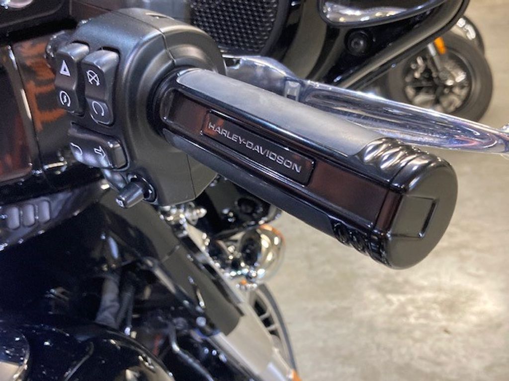 Tour Touring Street Glide special FLHXS met opties  Tour Touring Street Glide special FLHXS met opties