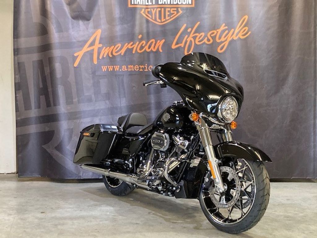Tour Touring Street Glide special FLHXS met opties  Tour Touring Street Glide special FLHXS met opties