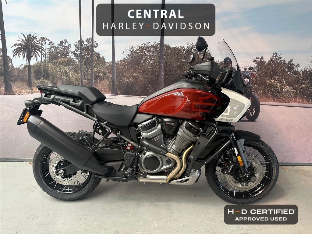  Pan America Special 1250 + two-tone + spoke wheels