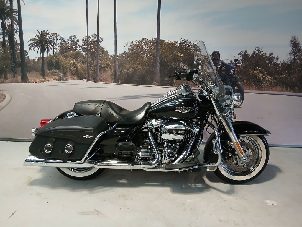  Road King 1745