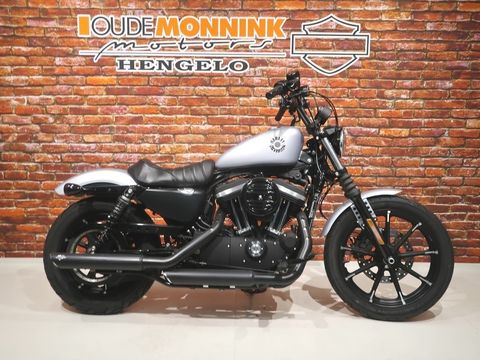 XL 883 N Iron Sportster