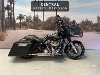  Street Glide 1690 FLHX