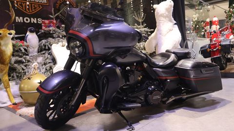  Chopper Street Glide C.V.O