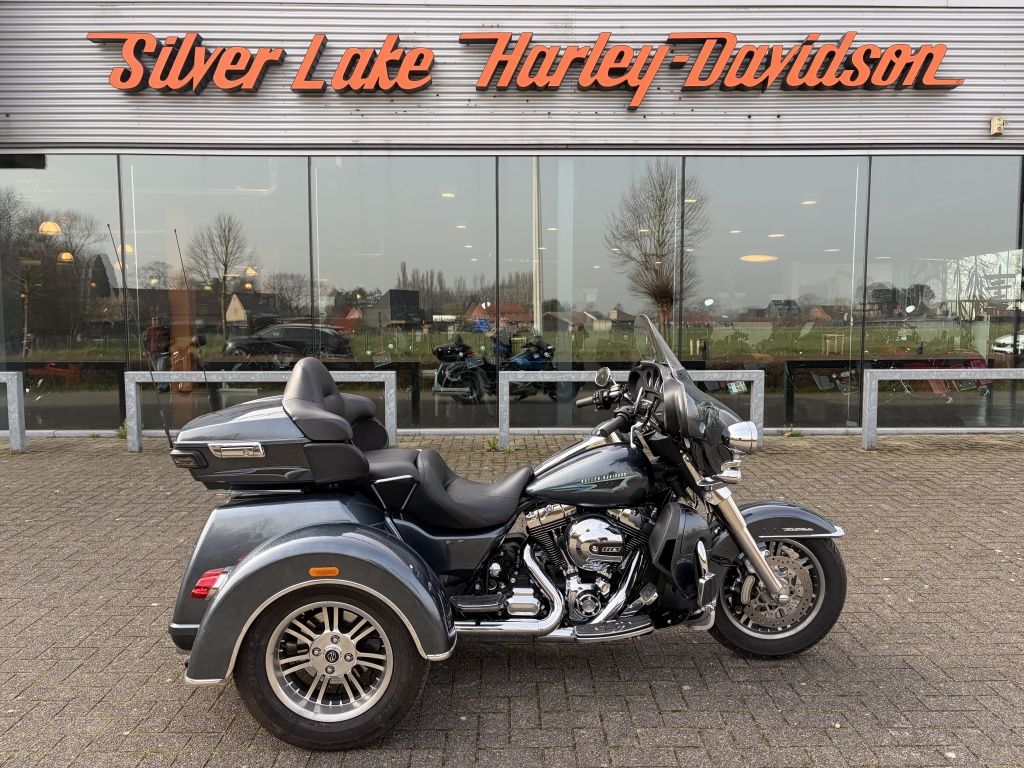  Tri Glide met slechts 4343