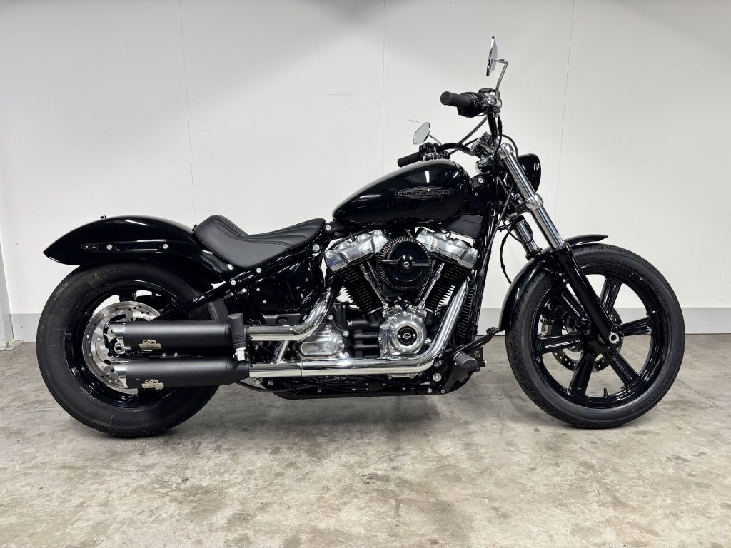  SOFTAIL FXST SPECIAL MET REGELBARE UITLAAT