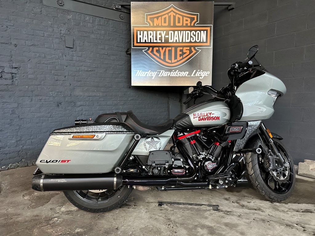  ROAD GLIDE CVO ST 121 TOURING