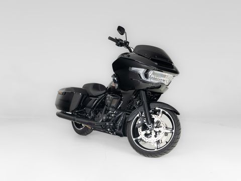  FLTRX Road Glide Black Trim Vivid Black
