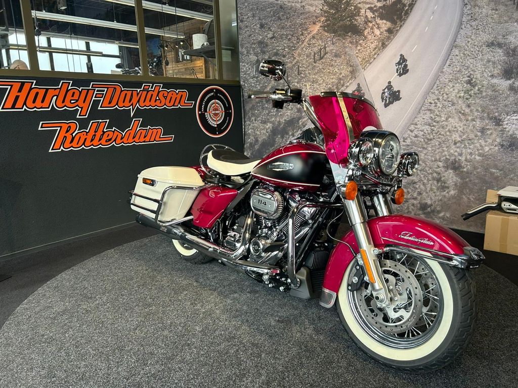  FLHFB ELECTRA GLIDE HIGHW KING Custom Color