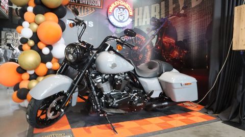  Tour Road King