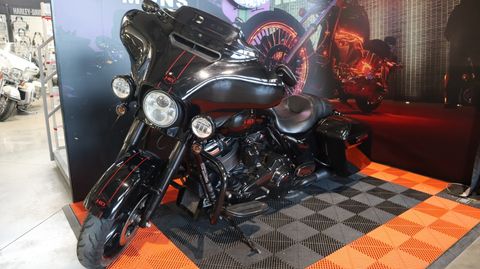  Tour Street Glide