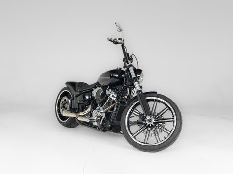  FXBR Breakout Softail Vivid Black