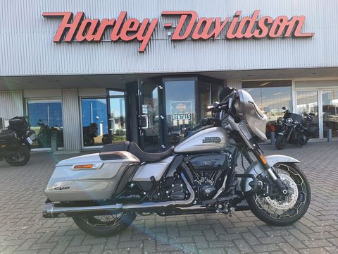  FLHXSE CVO Street Glide