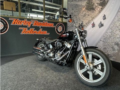  FXST SOFTAIL STANDARD