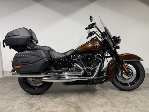  SOFTAIL FLHCS HERITAGE CLASSIC
