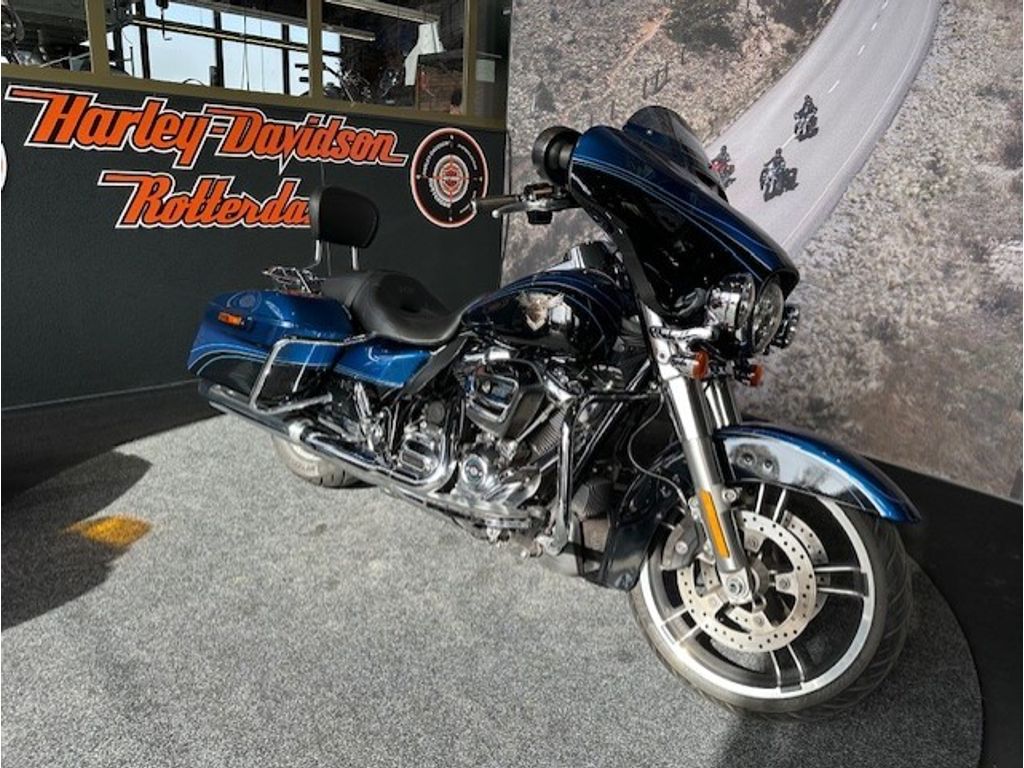  FLHX STREET GLIDE