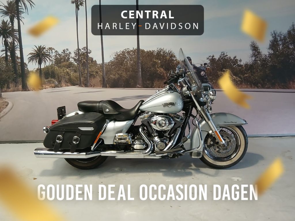  Road King 1690 FLHRC CLASSIC