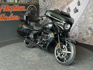  FLHXU STREET GLIDE ULTRA Black Trim - Two Tone