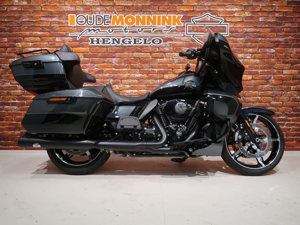  FLHXU Street Glide Ultra 117 Electra Glide Ultra Limited