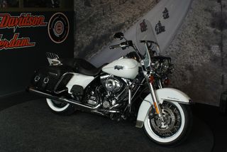  FLHRCI Road King Classic 103
