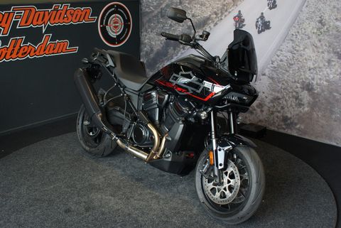  PAN AMERICA ST Vivid Black