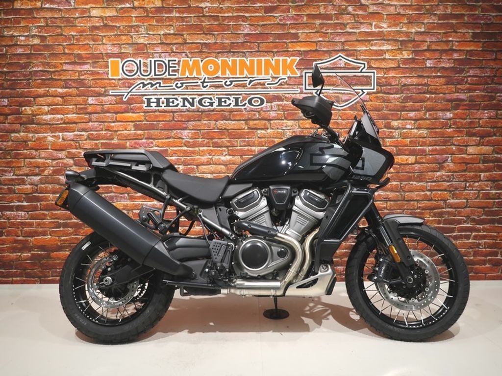  RA1250S Pan America special