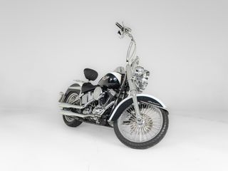  Softail Deluxe