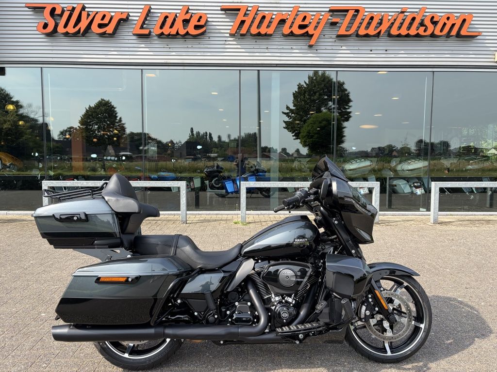  Street Glide Ultra