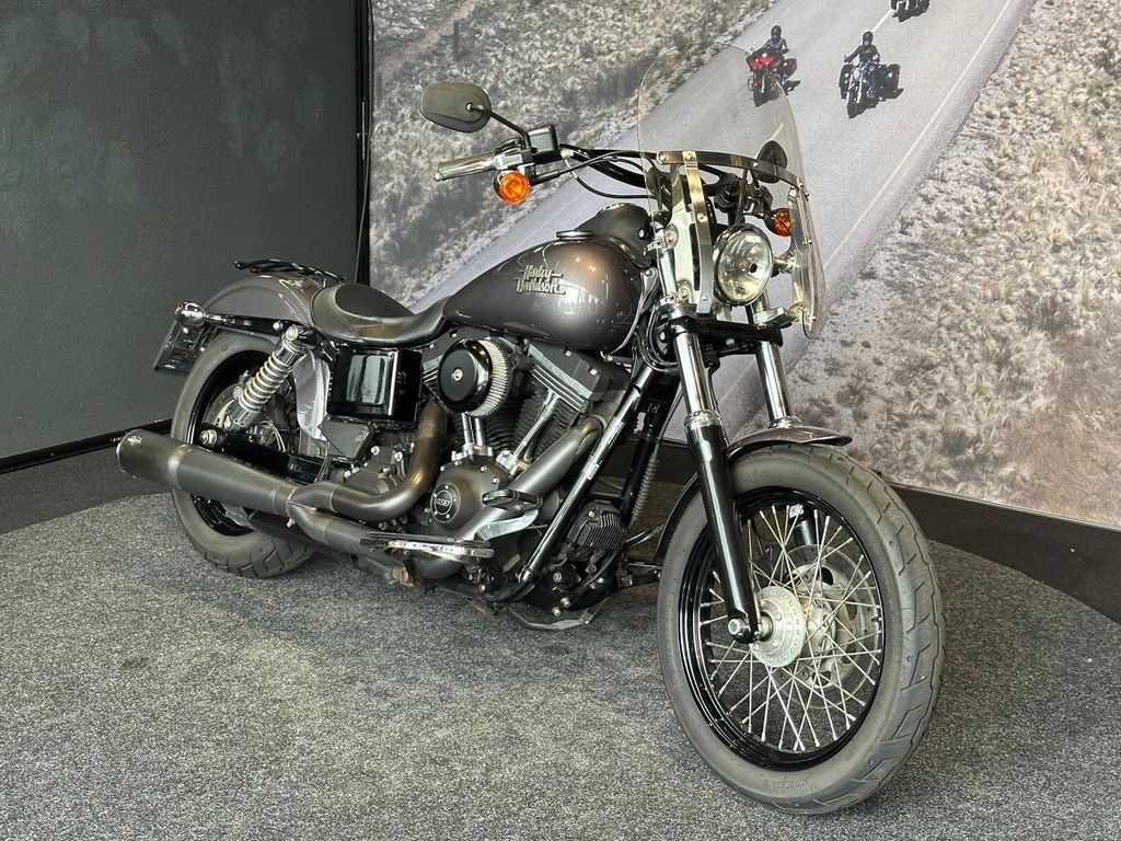  FXDB Street Bob 103