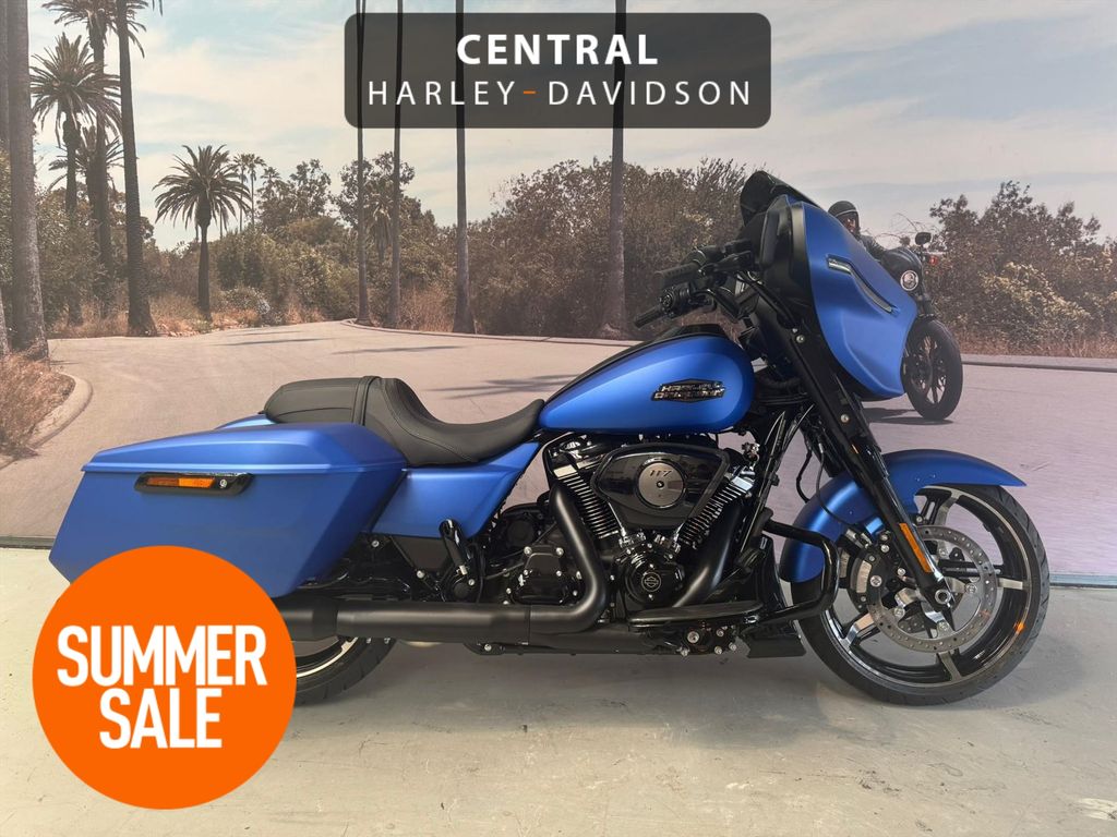  Street Glide 117'' Blacked Out