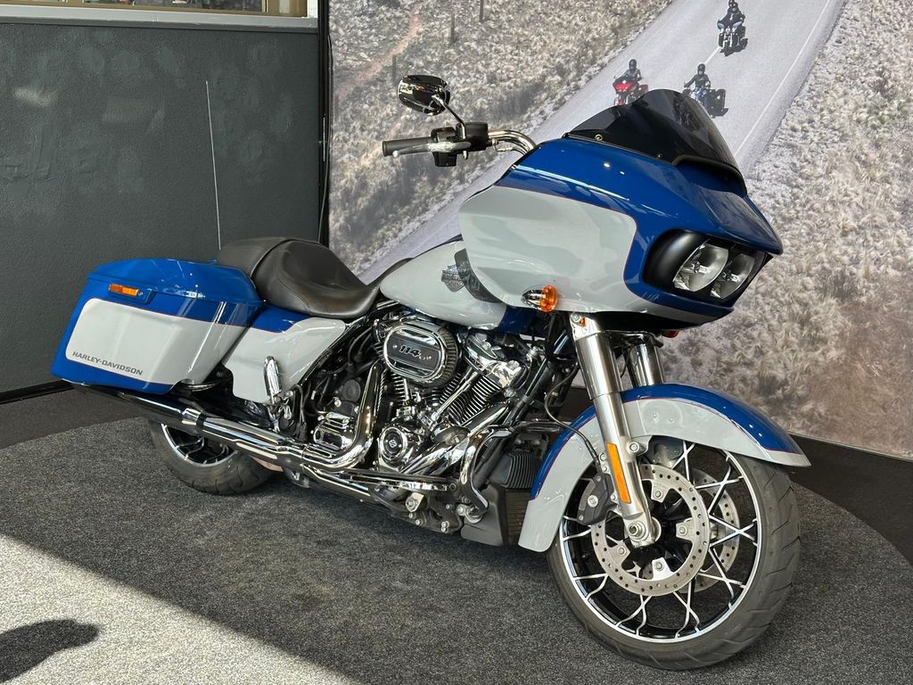  FLTRXS ROAD GLIDE SPECIAL Two-Tone