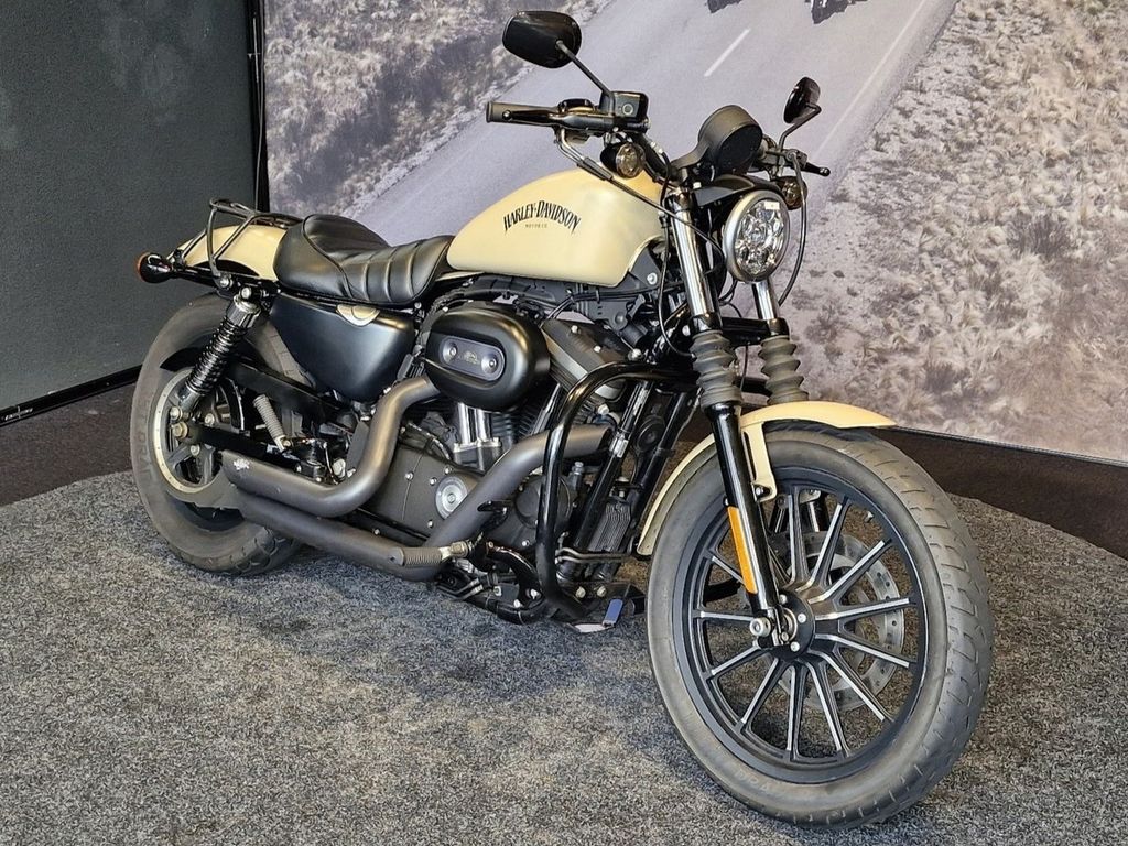  IRON 883