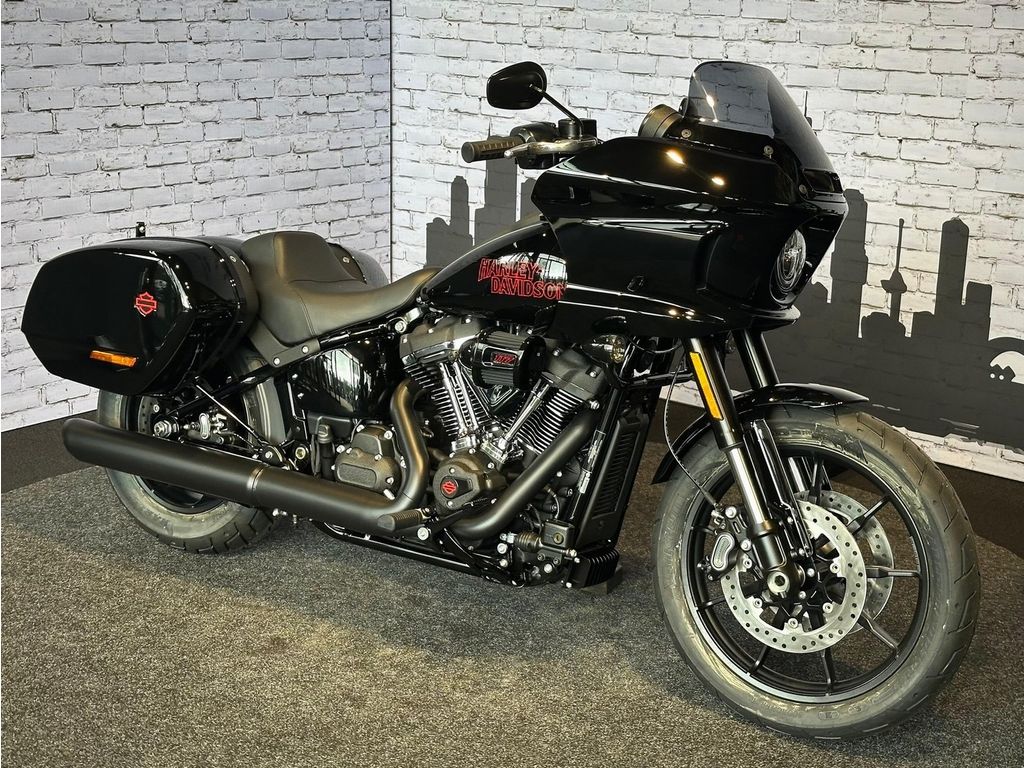  SOFTAIL FXLRST LOW RIDER ST Black Trim - Vivid Black