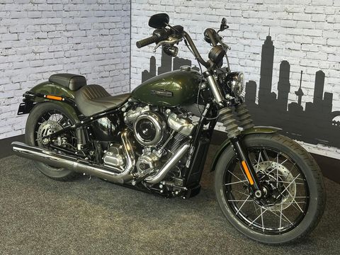  FXBB STREET BOB Laced Wheels - Premium Solid Color
