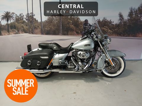  Road King 1690 FLHRC CLASSIC