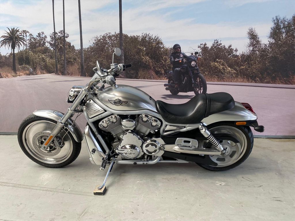 V-Rod 1130 VRSCA  V-Rod 1130 VRSCA