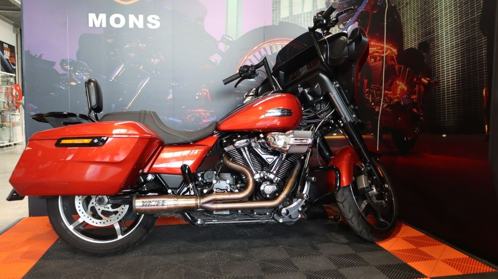  Tour Street Glide