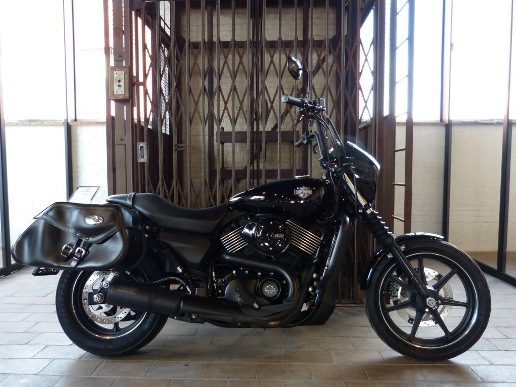  STREET XG750