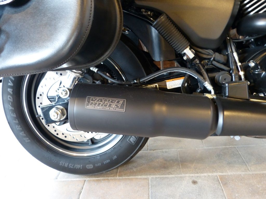 STREET XG750  STREET XG750