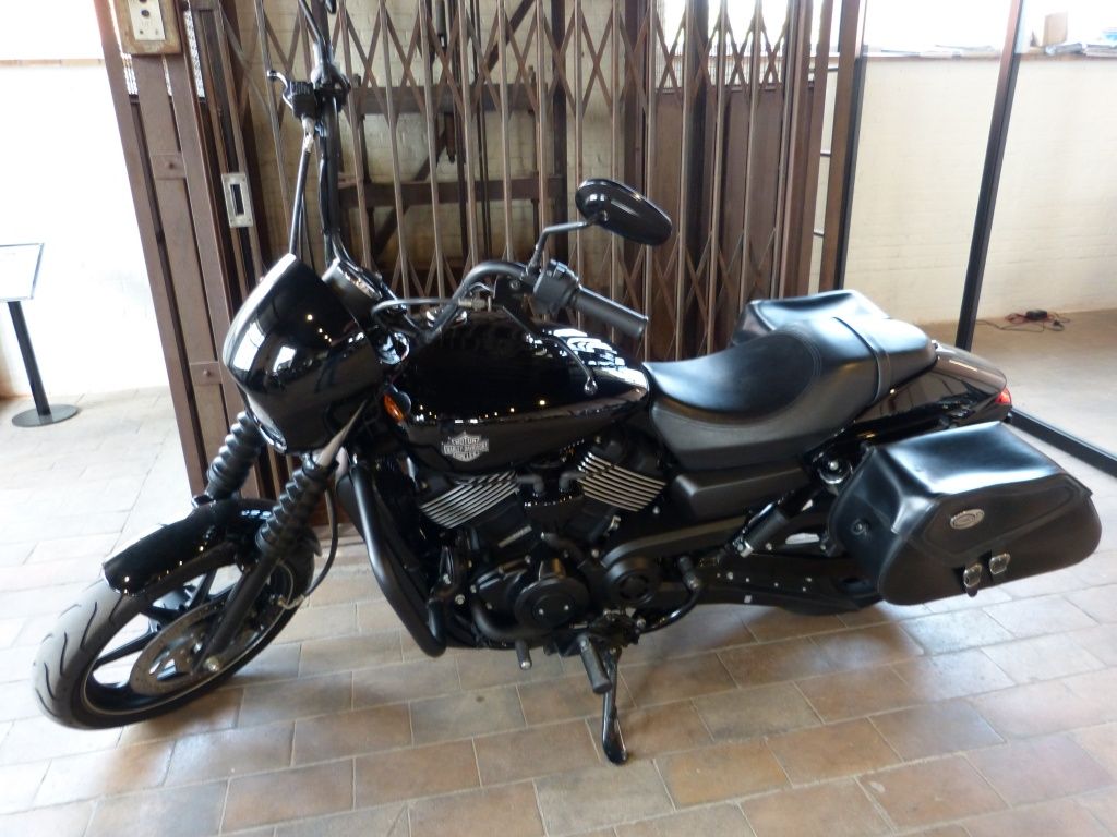 STREET XG750  STREET XG750