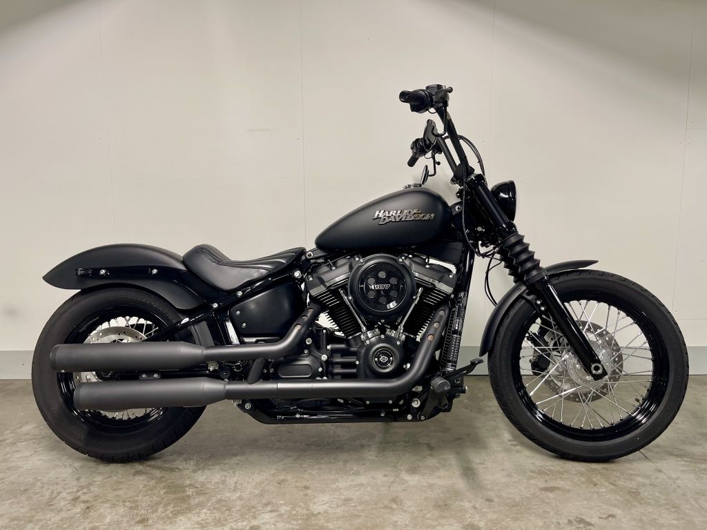  SOFTAIL FXBB STREET BOB met elektronisch regelbare uitlaat