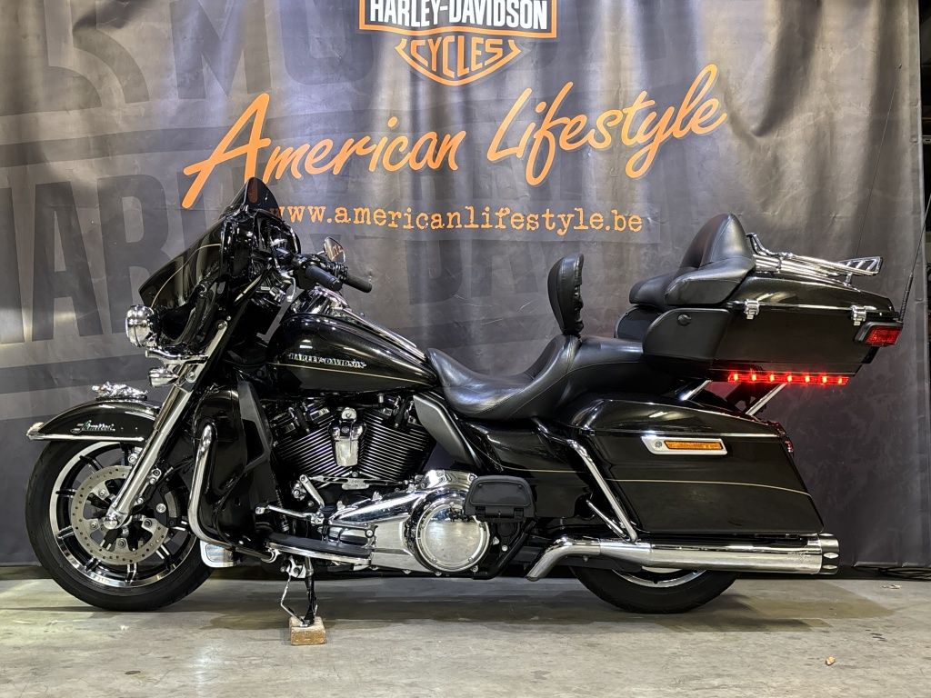 Touring Touring Ultra Limited FLHTK  Touring Touring Ultra Limited FLHTK