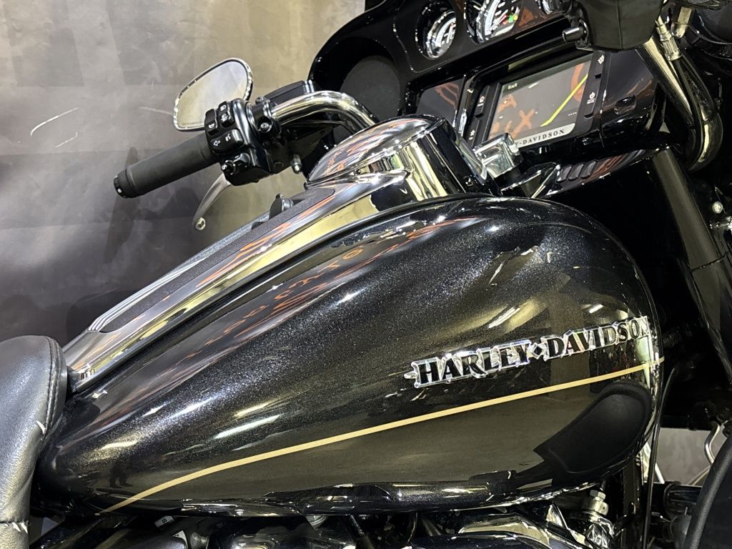 Touring Touring Ultra Limited FLHTK  Touring Touring Ultra Limited FLHTK