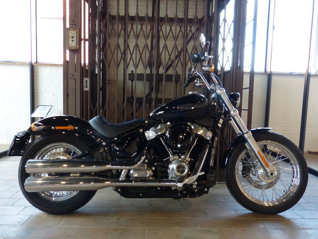  SOFTAIL FXST Softail Standard