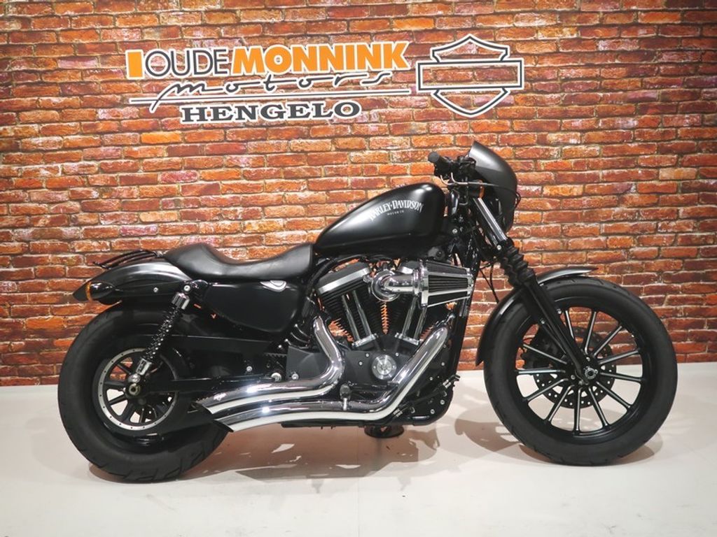  XL 883 N Iron Sportster