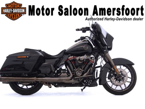  FLHXSE CVO STREET GLIDE BTW-MOTOR!
