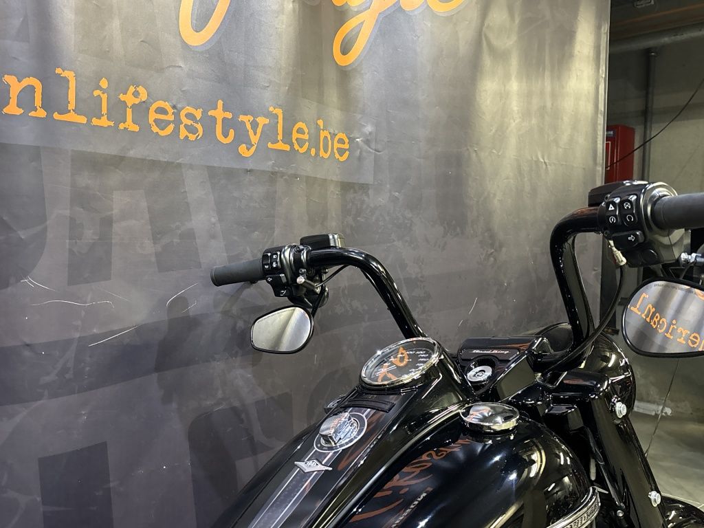 Touring Touring Road King Special FLHRXS  Touring Touring Road King Special FLHRXS