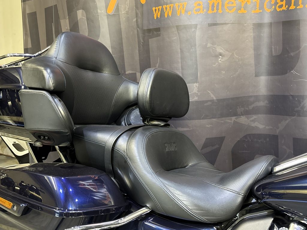 Touring Touring Ultra Limited CVO Anniversary FLHTKSE ANV  Touring Touring Ultra Limited CVO Anniversary FLHTKSE ANV