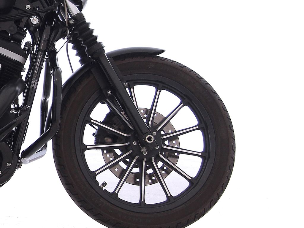 XL883N / XL883 N SPORTSTER IRON 883  XL883N / XL883 N SPORTSTER IRON 883