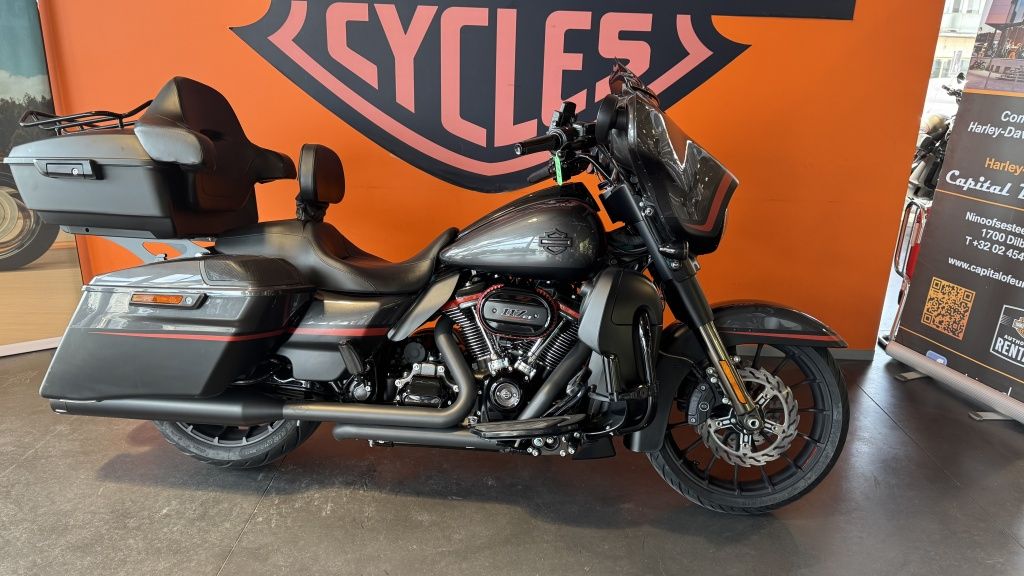  Tour Street Glide CVO